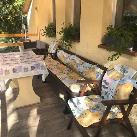 Abadi Major Kemences Udvar * Abádszalók